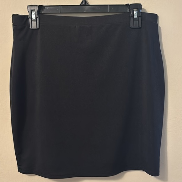 Express Black Ruched Pencil Skirt Mini - Picture 2 of 9